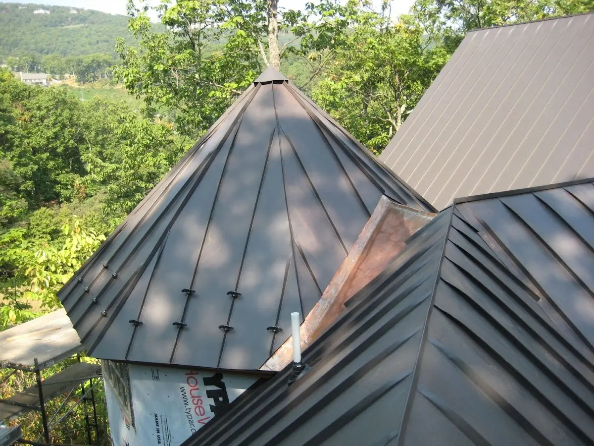 Professional Gutter Cleaning by Craftsman Roofing in Silver Hill - Magnolia