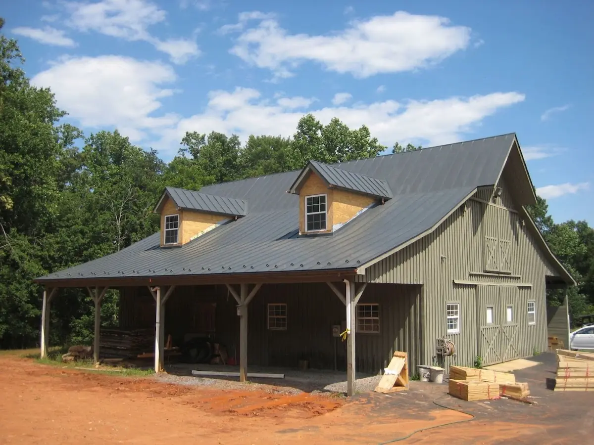 Expert Roof Repair workmanship in Silver Hill - Magnolia